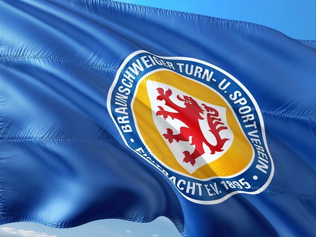 加克波伤缺数周基耶萨因病缺席，斯洛特回应球员状况