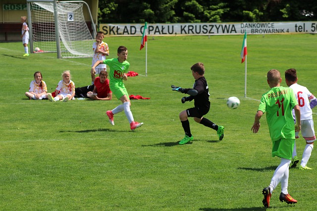 世界杯诞生3个死亡之组！同组4队实力相近：荷兰vs日本，争夺头名